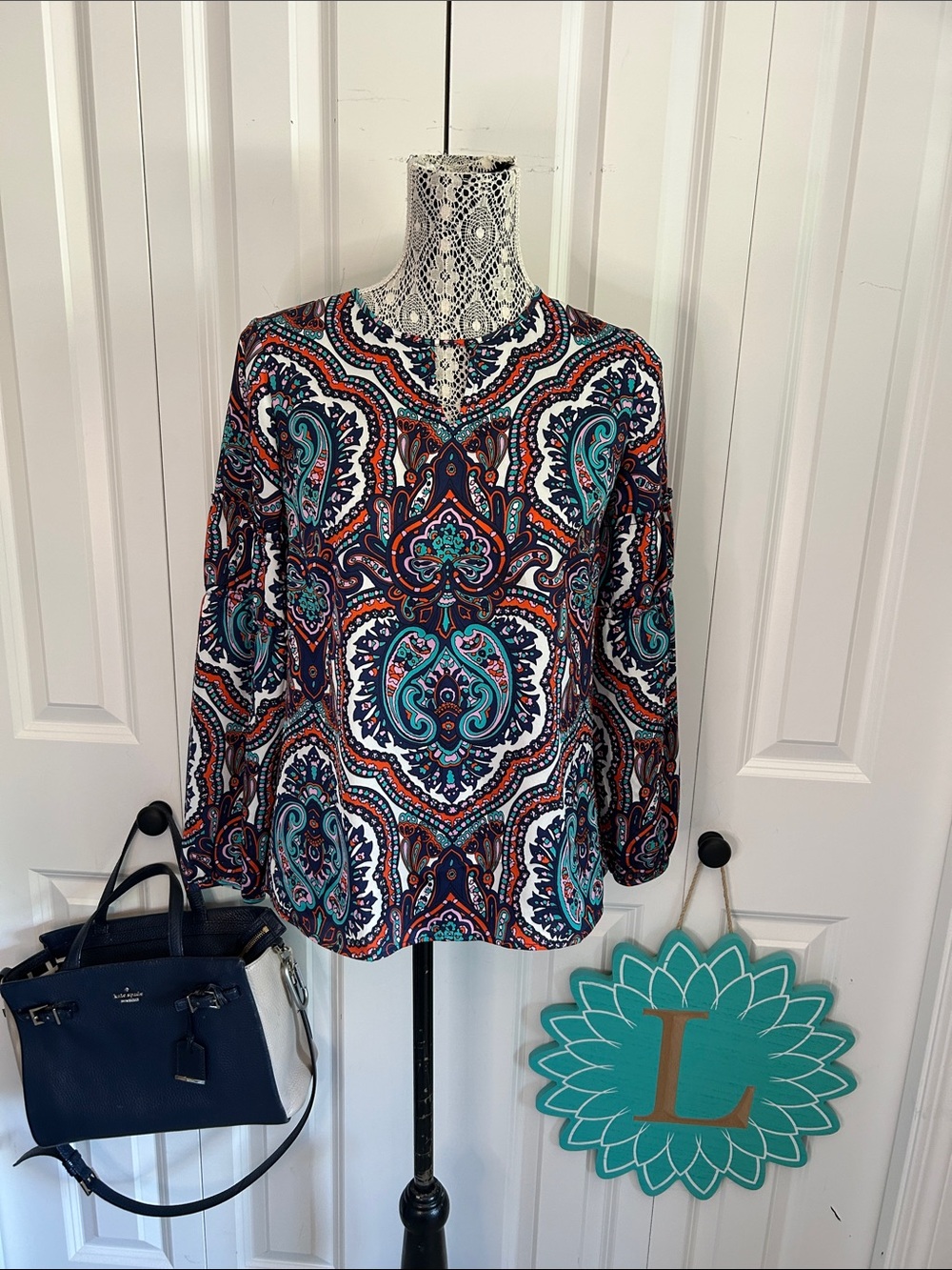 Stunning Talbots Blouse in paisley peint - Small Petite